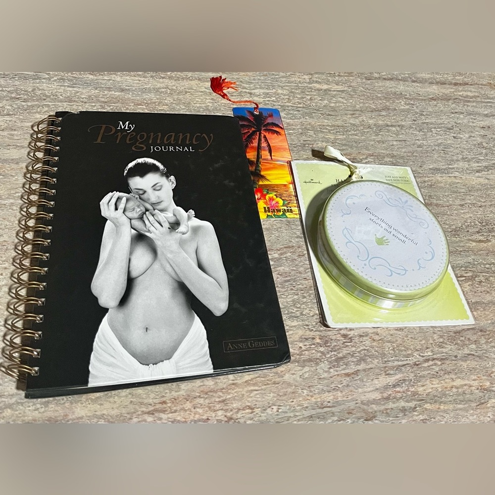 Anne Geddes My Pregnancy journal, hallmark hanprint set w/ bookmark